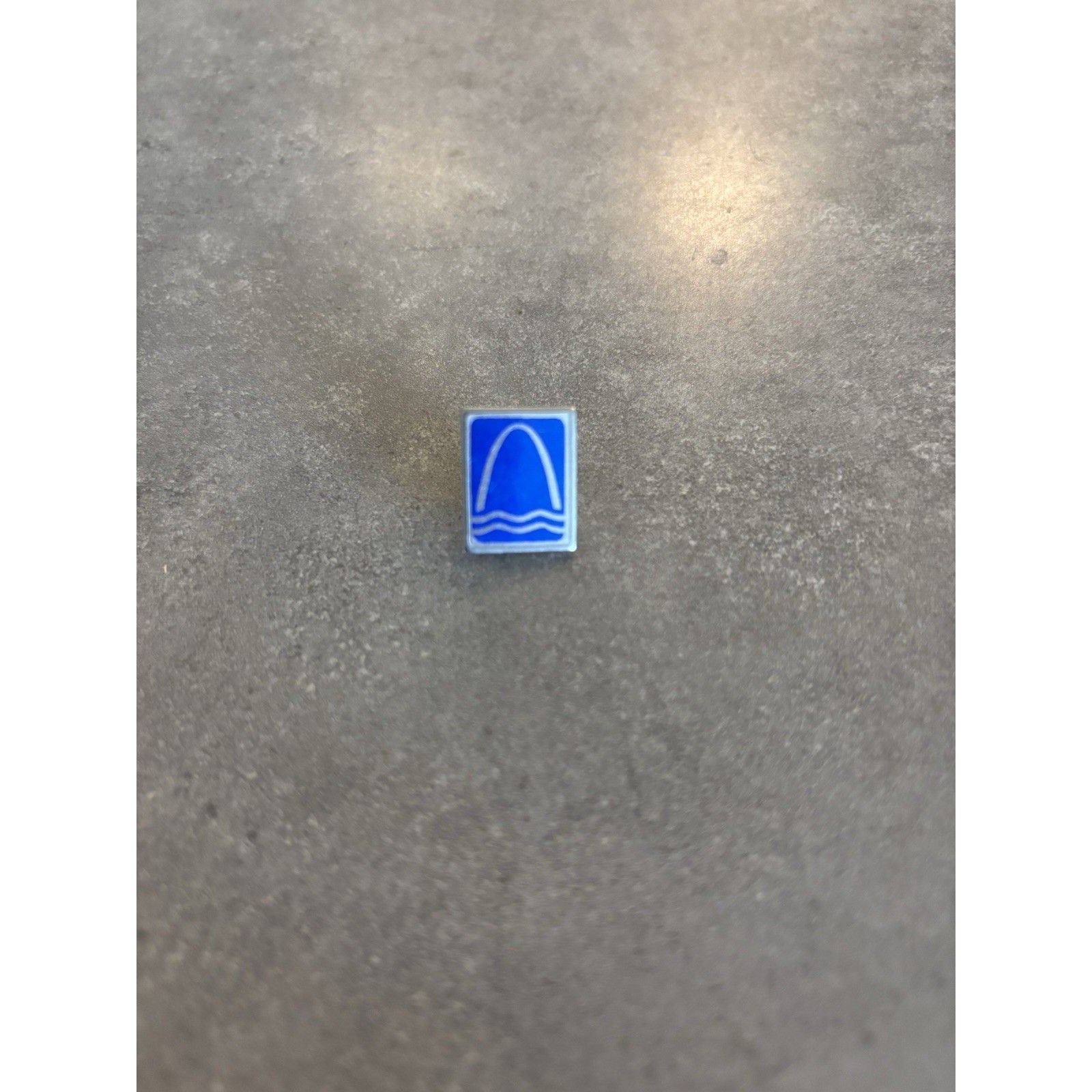 Vtg St Louis Arch Logo Enamel Lapel Pin Single Post Clutch Back Blue